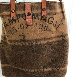 Campomaggi wool bag